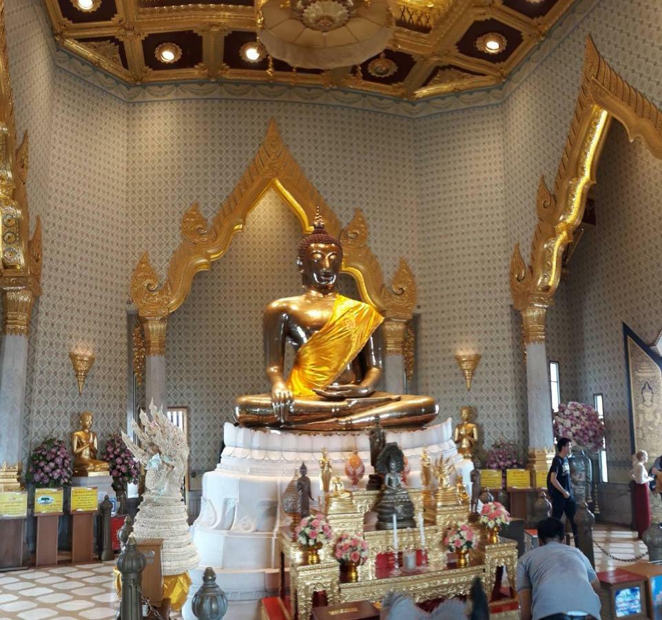 Stash Vandrarhem Bangkok Exteriör bild
