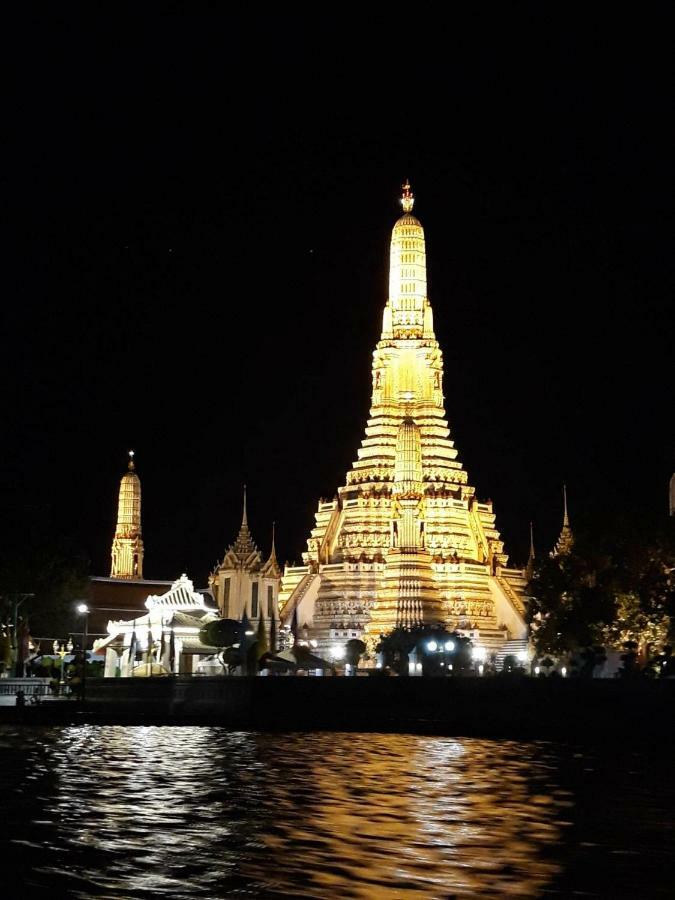 Stash Vandrarhem Bangkok Exteriör bild